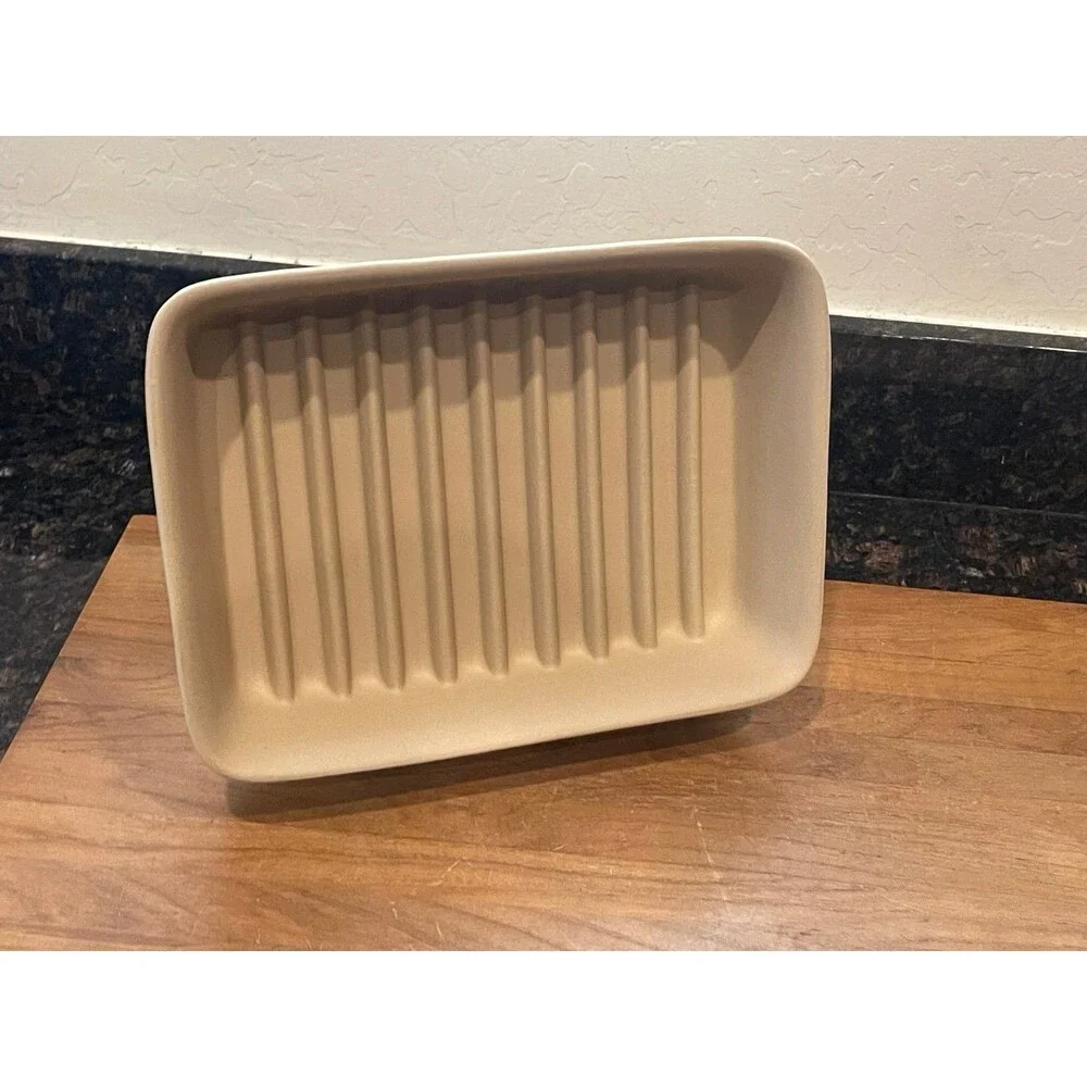 Pampered Chef Ridged Baking 9x7 Pan